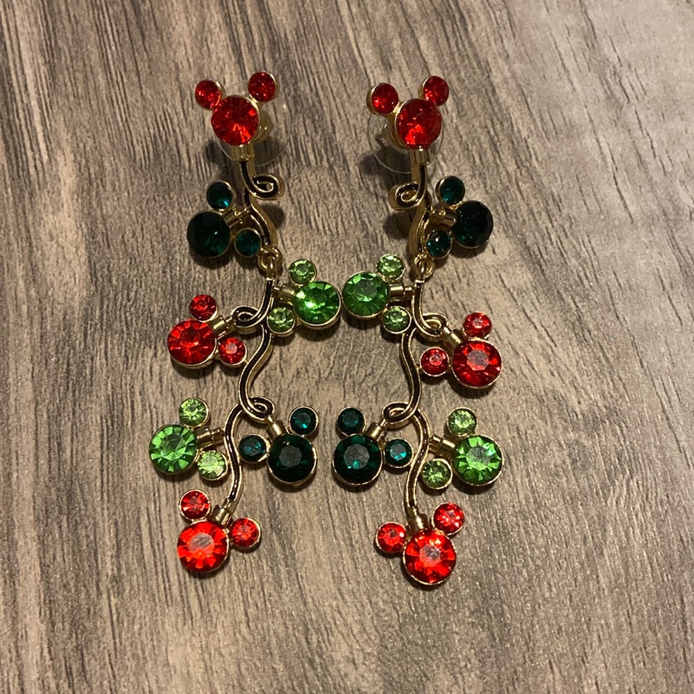 Disney Christmas earrings❤️💚